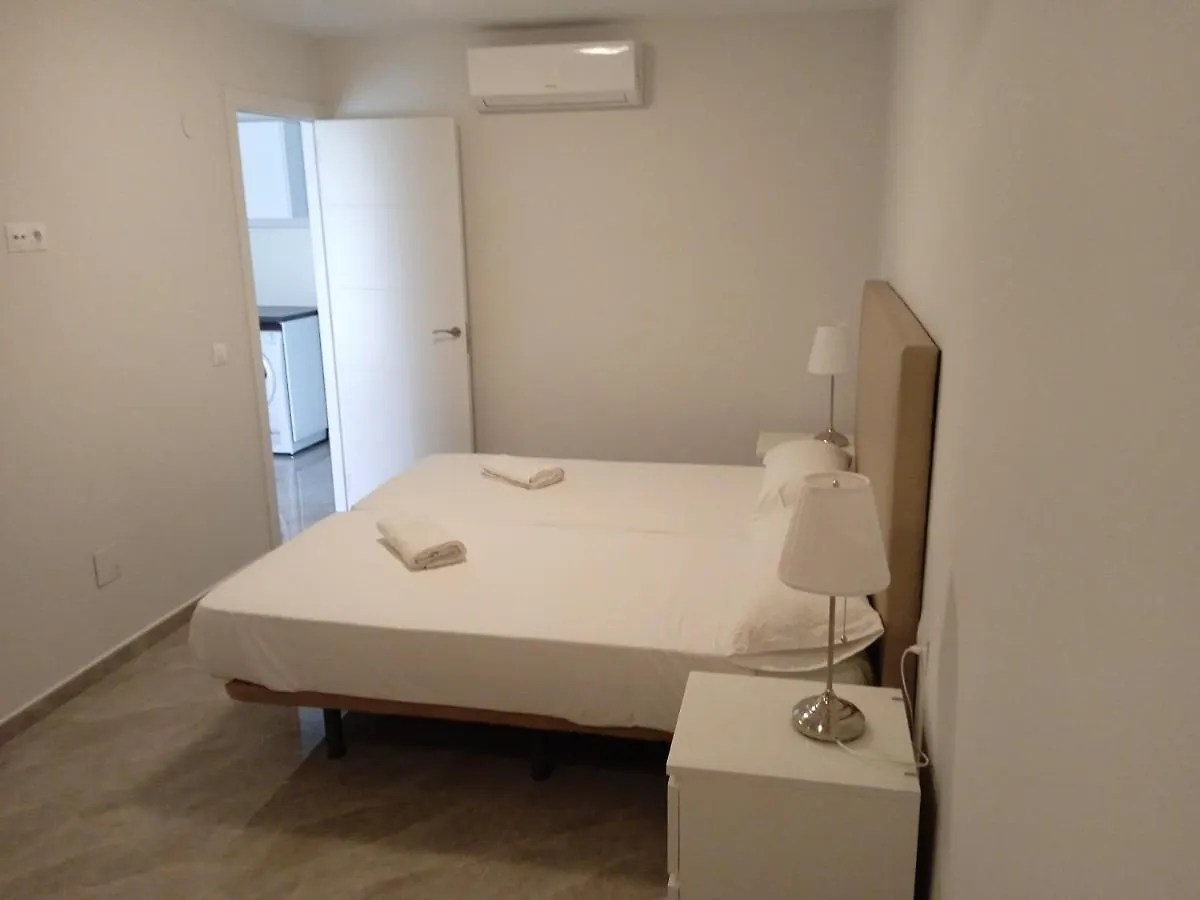 Carihuela Sweet&Beach Торремолинос 0*,